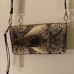 Rare Genuine Alligator Head Clutch in Natural